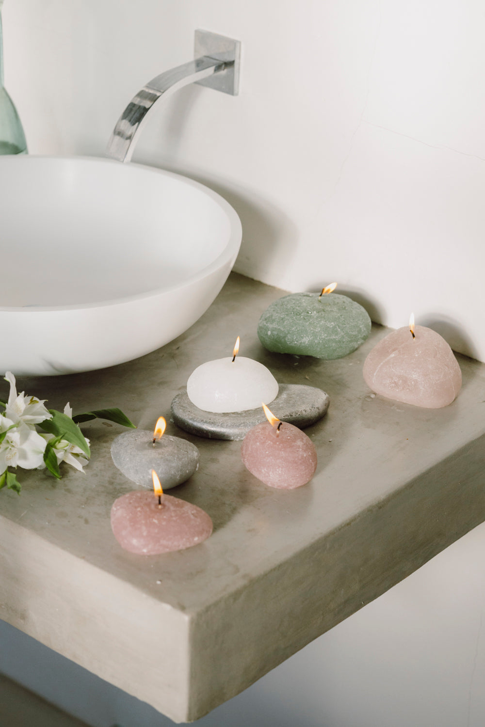 Figurine River Stone #5 - Cream