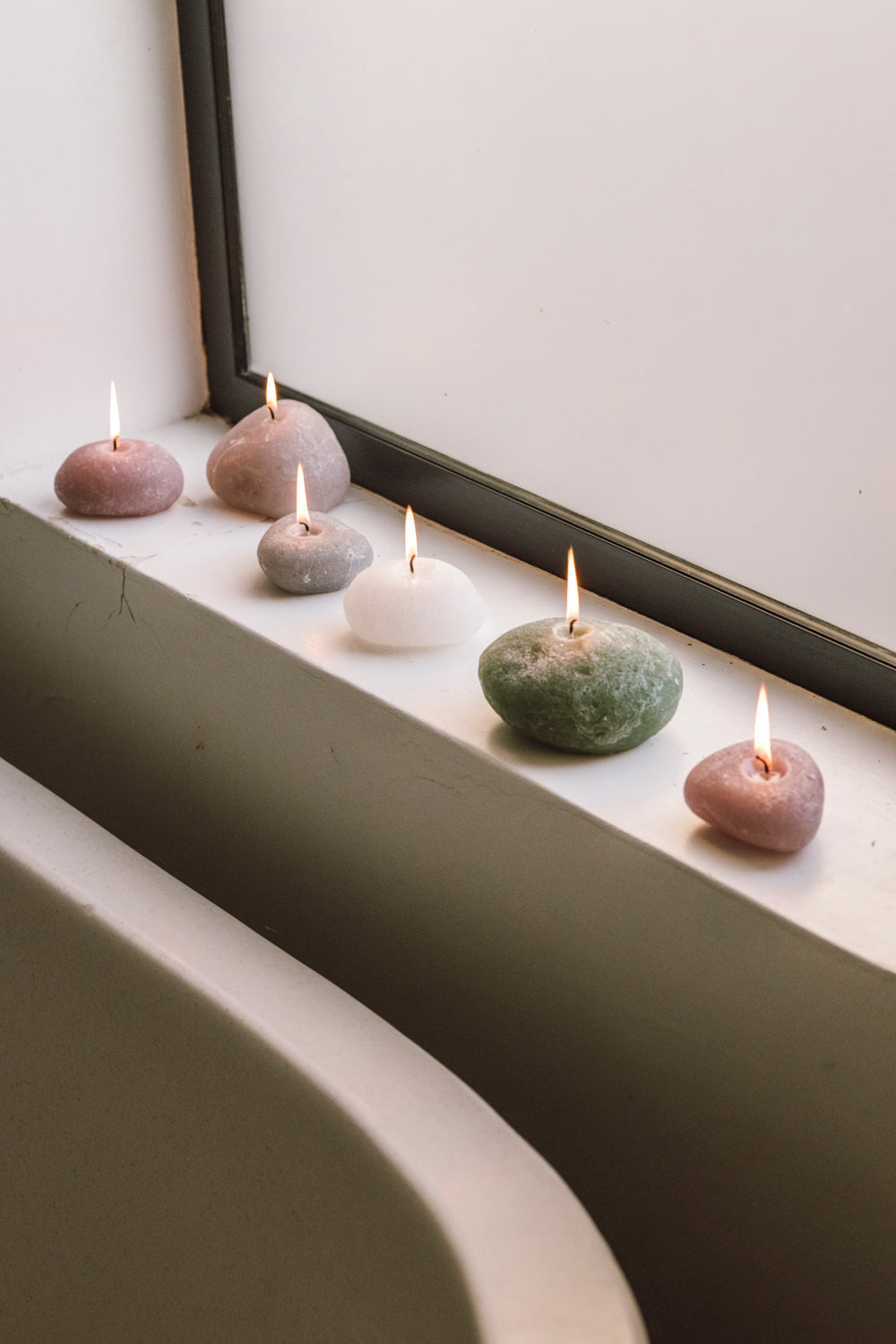 Figurine River Stone #3 - White