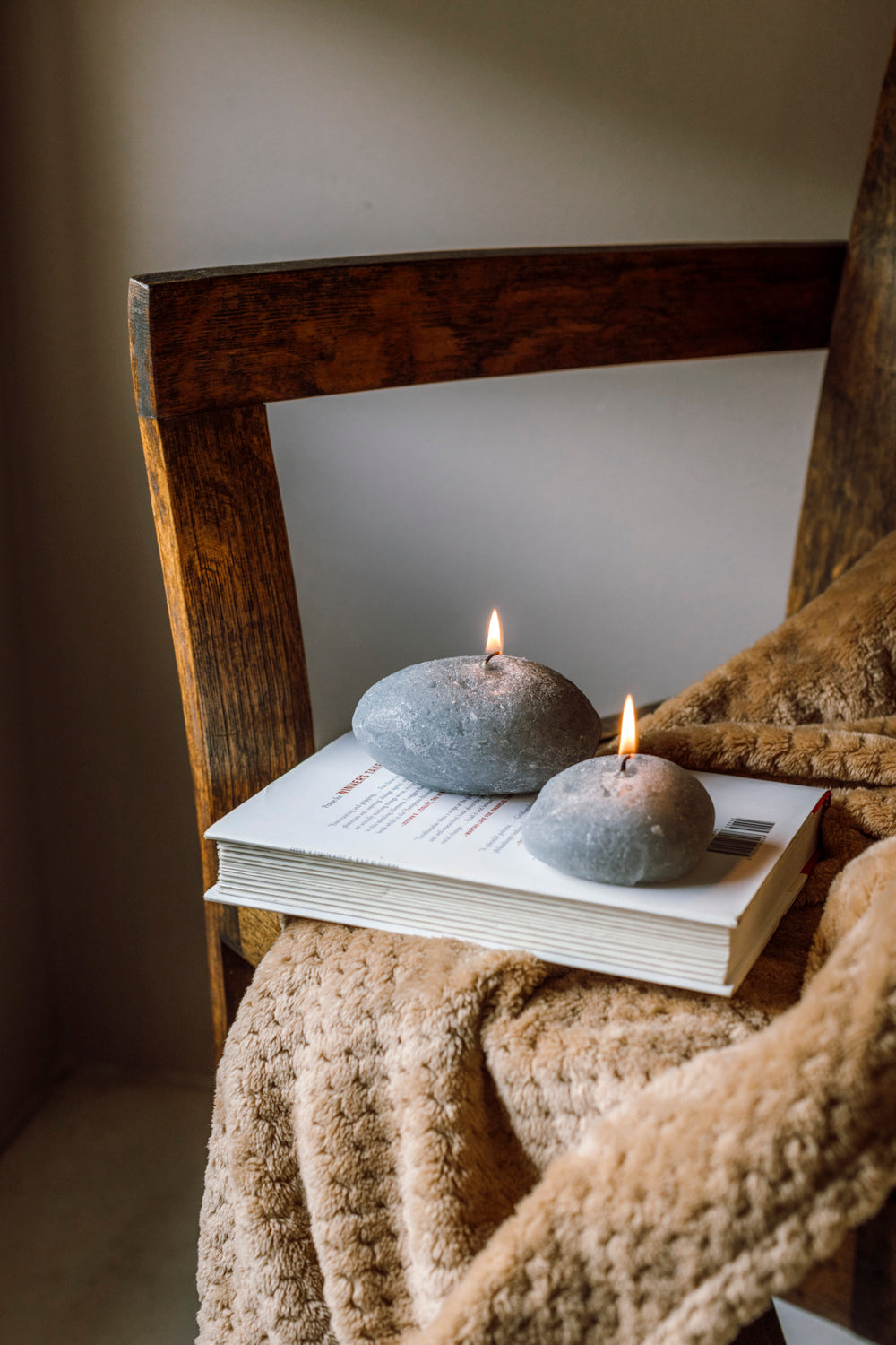 Figurine River Stone #5 - Grey