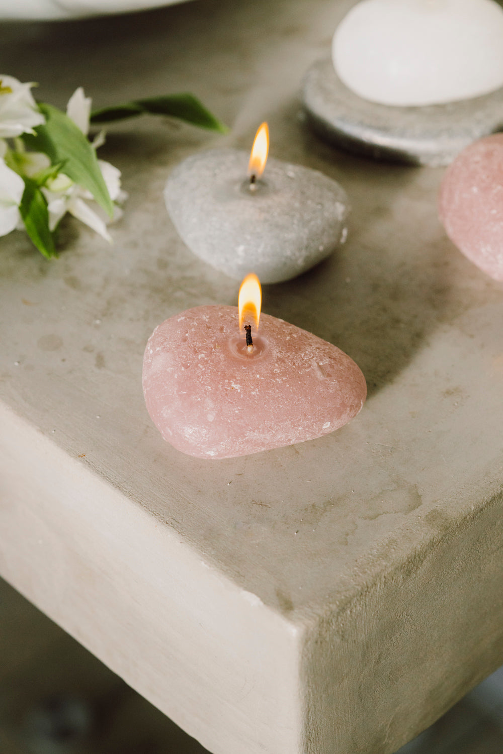 Figurine River Stone #2 - Cream