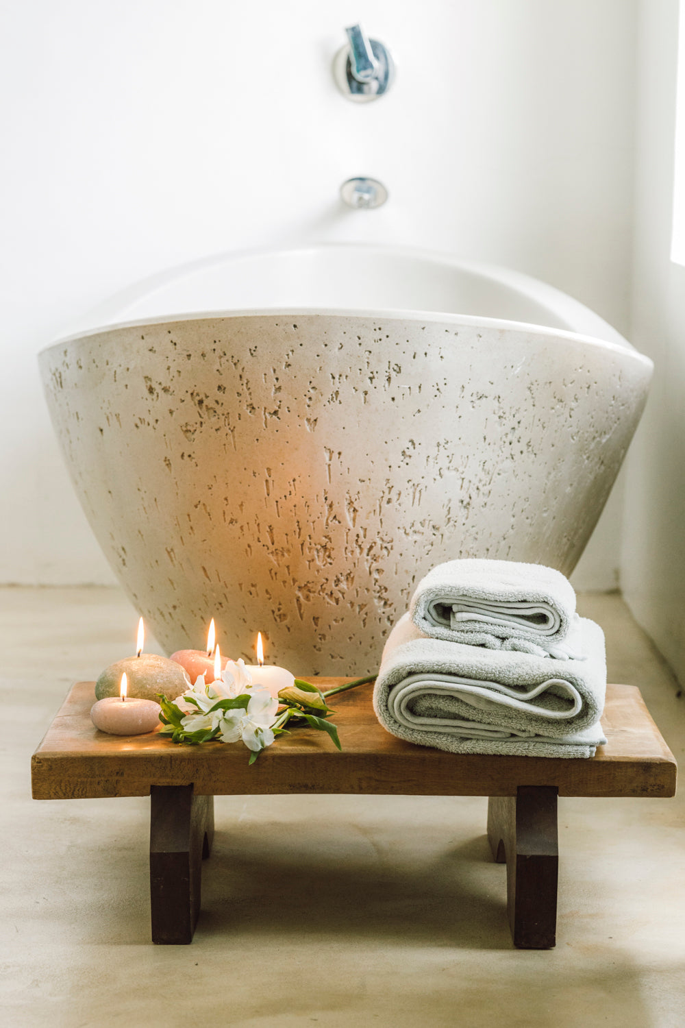 Figurine River Stone #4 - Cream